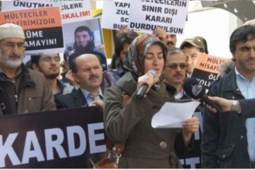 MÜLTECİLERİN İADE EDİLMESİ FATİH’TE PROTESTO EDİLDİ