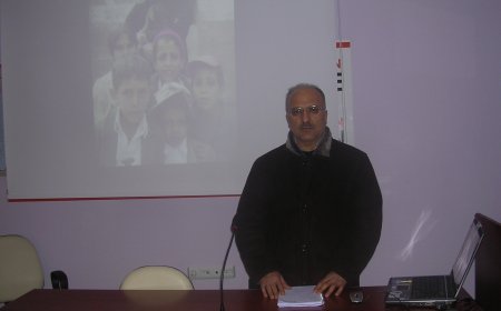 Seminerler Devam Ediyor