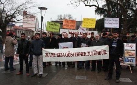 SURİYE’DEKİ KATLİAMLARA SEYİRCİ KALINMAMALI!