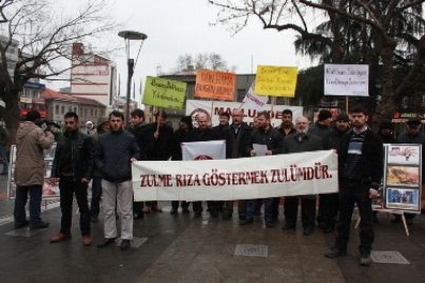 SURİYE’DEKİ KATLİAMLARA SEYİRCİ KALINMAMALI!