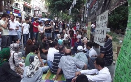 “ROBOSKİ’YE ADALET “ Standı Ziyaretçi Akınına Uğruyor