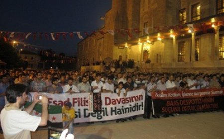 Suriye ve Arakan’da Hayatını Kaybedenler İçin Gıyabi Cenaze Namazı Kılındı