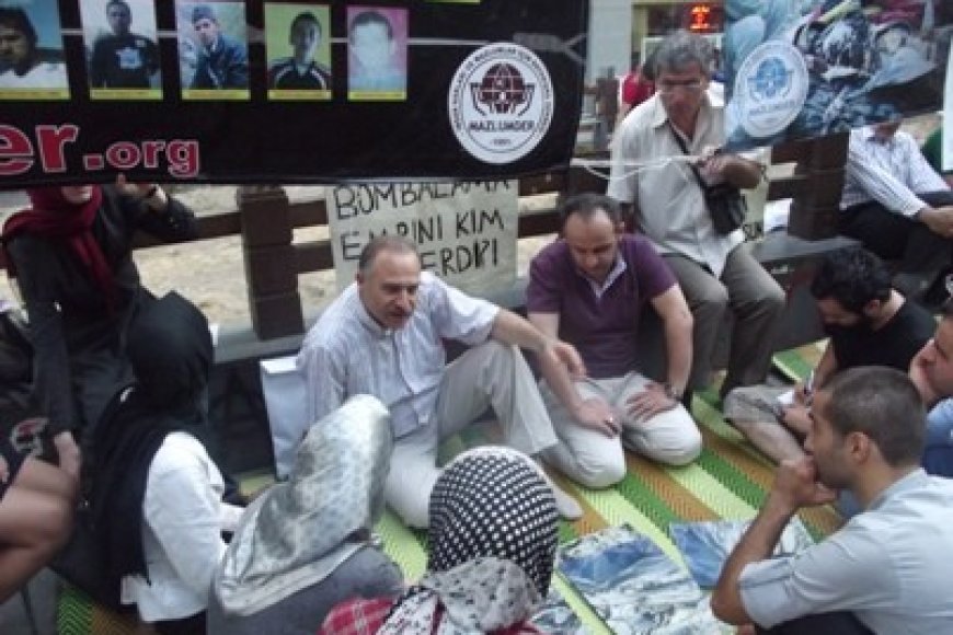 “ROBOSKİ’YE ADALET” STANTINDA ADALET NÖBETLERİ DEVAM EDİYOR..