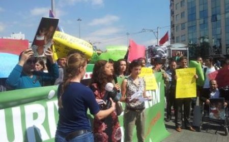 “Suriye Halkının Yanındayız Platformu” İlk Eylemini Gerçekleştirdi