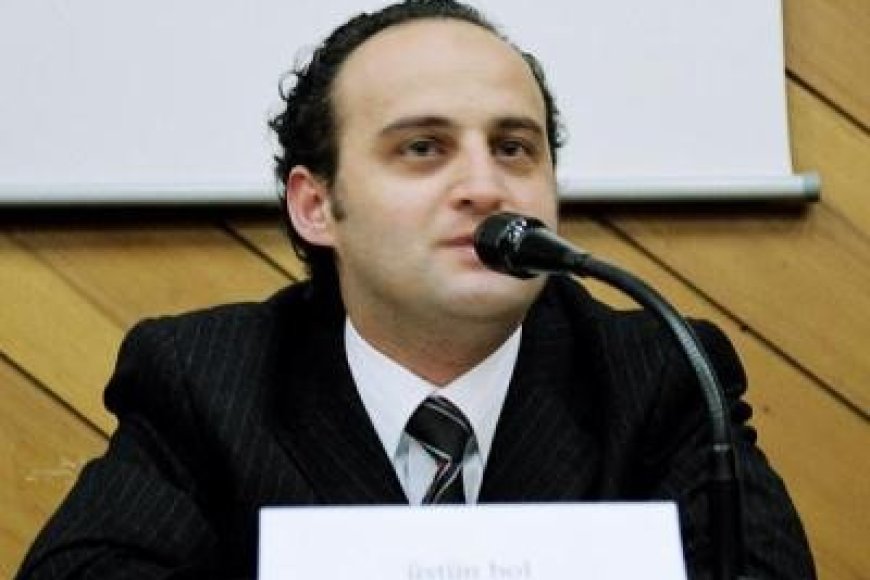 Hakaret ve Kabalık Güvensizlik ve Bilgisizlik Belirtisidir