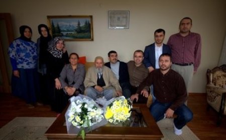 Av. Aydın Durmuş’un Ölüm Yıl Dönümünde MAZLUMDER’den Ailesine Ziyaret