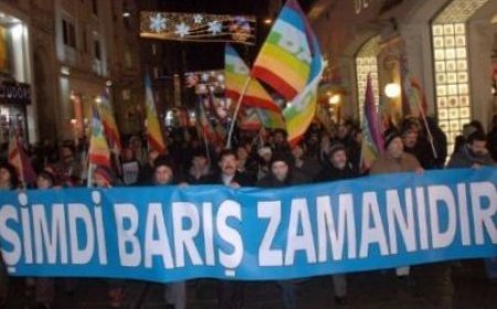 STK’lar, “AMA”sız “FAKAT”sız Barış İçin Yürüdü