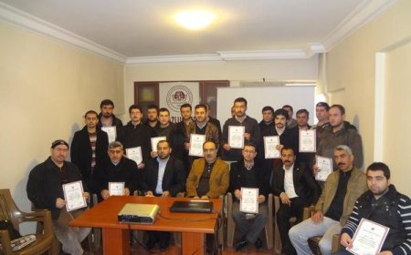 İnsan Hakları Okulu`ndan Sertifika Töreni