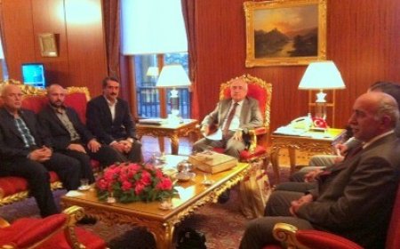 “28 Şubat Siyasi Yargı Kararları İptal Edilsin” Kampanyasında Toplanan İmzalar TBMM Başkanlığına Sunuldu