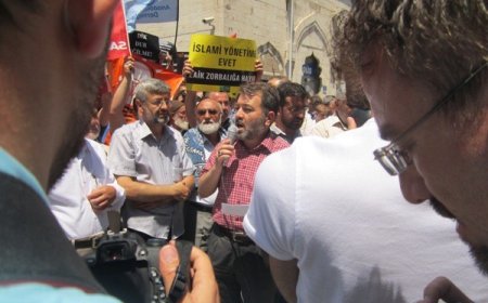 Konya'dan Mursi'ye destek