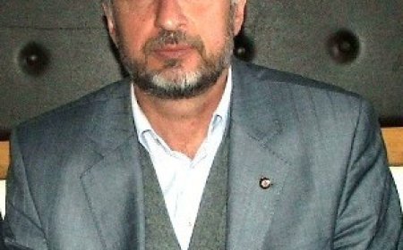 Mısır Halkı Darbecilere Geçit Vermeyecektir!