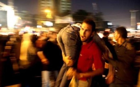 Barışçı Gösterilerle İradelerine Sahip Çıkan Mısır Halkı Katliamlarla Susturulamayacak !
