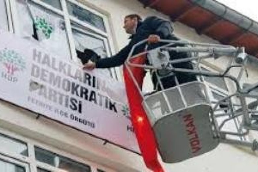 Siyasi Partilere Yönelik Saldırılar Kabul Edilemez