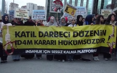 İnsanlık İçin Sessiz Kalma Platformu İslam İş Birliği Teşkilatı Önünde Basın Açıklaması Düzenledi