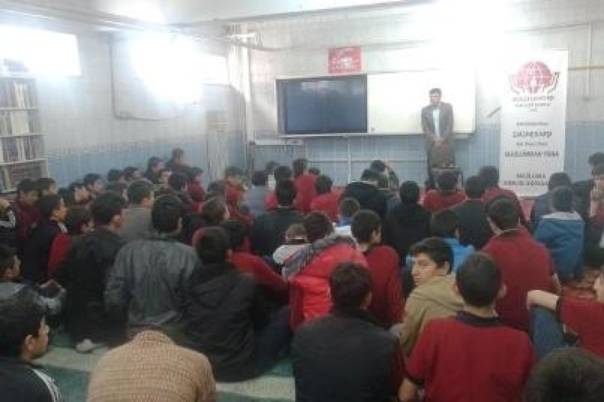 LİSELİLER İNSAN HAKLARINA MERAKLI