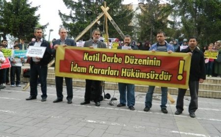 Mısır'daki İdam Kararlarına Protesto