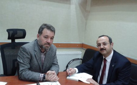 Ak Parti Konya Milletvekili aday adayı Prof.Dr. Ahmet Kağan Karabulut, Mazlumder Konya Şubesini ziyaret etti.