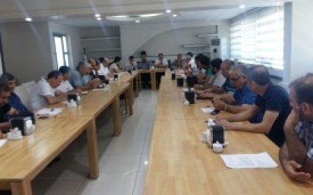 MÜLTECİLERE YÖNELİK KİN ve DÜŞMANLIĞI BESLEYEN NEFRET SÖYLEMLERİ HER ORTAMDA MAHKUM EDİLMELİ, CEZASIZ BIRAKILMAMALIDIR!