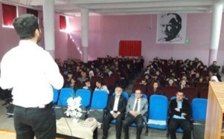 Okullarda İnsan Hakları Seminerleri - Hukukçu Taner AFŞAR - Pınarbaşı Çok Programlı Lisesi