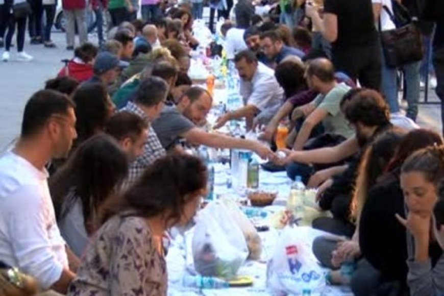 “Yeryüzü Sofrası”na Müdahaleyi Kınıyoruz!