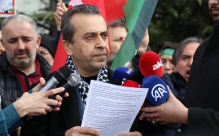 İnsanlık ve Modern Tarihin En Korkunç Dönemlerinden Birini Yaşıyoruz